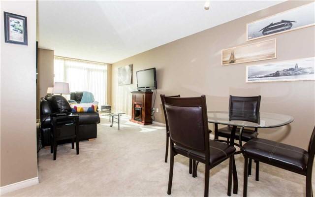 405 - 11 Michael Power Pl S, Condo with 1 bedrooms, 1 bathrooms and 1 parking in Toronto ON | Image 4