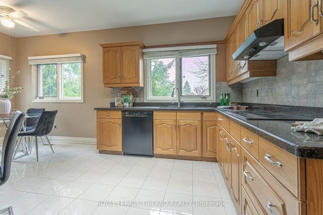 44 - 40 Quinella Dr, Condo with 2 bedrooms, 2 bathrooms and 6 parking in London ON | Image 37