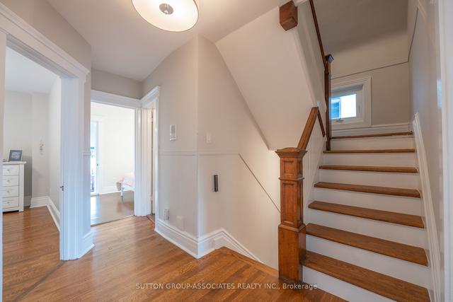 70 Beatrice St, House semidetached with 5 bedrooms, 4 bathrooms and 2 parking in Toronto ON | Image 6