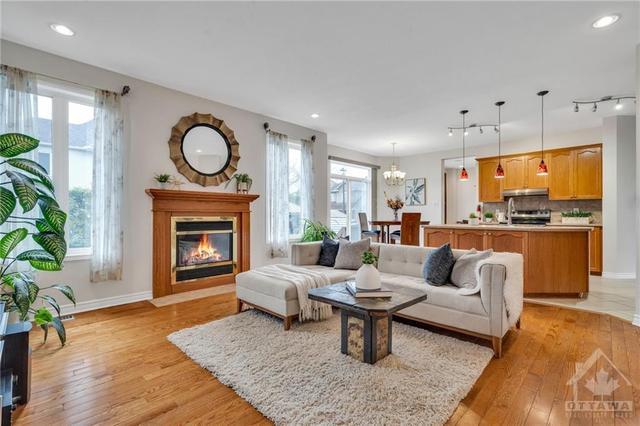 2155 Melanson Crescent, House detached with 5 bedrooms, 3 bathrooms and 4 parking in Ottawa ON | Image 9