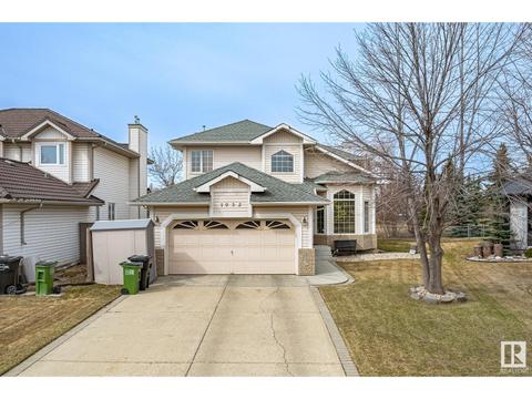 1032 Potter Greens Dr Nw, Edmonton, AB, T5T6A4 | Card Image