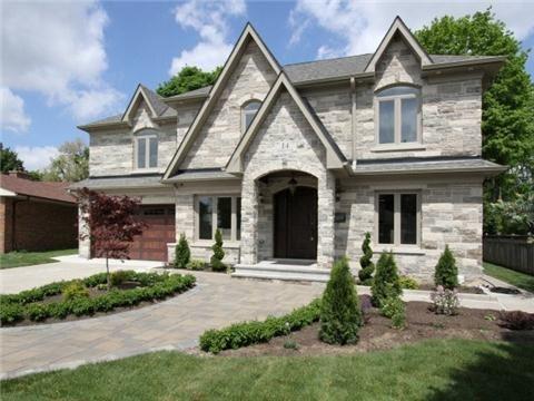 14 Ballantyne Crt, House detached with 4 bedrooms, 5 bathrooms and 6 parking in Toronto ON | Image 1