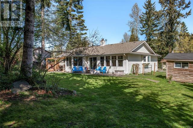 2413 Catherwood Rd, House detached with 3 bedrooms, 2 bathrooms and 4 parking in Comox Valley C (Puntledge   Black Creek) BC | Image 29