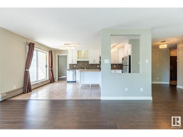 202 - 12205 111 Av Nw, Condo with 2 bedrooms, 2 bathrooms and 1 parking in Edmonton AB | Image 13