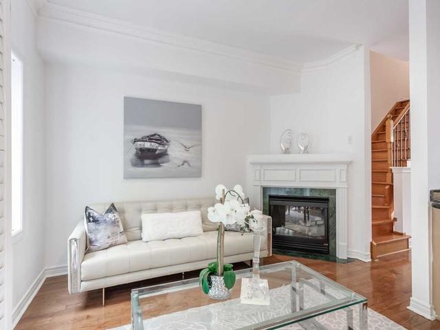 5 English Garden Way, Townhouse with 3 bedrooms, 5 bathrooms and 2 parking in Toronto ON | Image 24