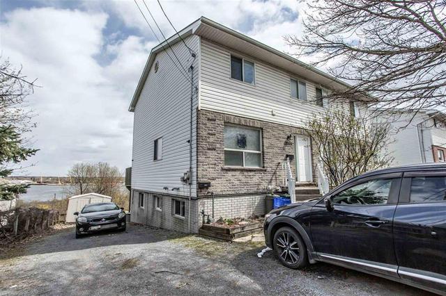 1069 Montreal Street, House semidetached with 3 bedrooms, 2 bathrooms and 4 parking in Kingston ON | Image 7