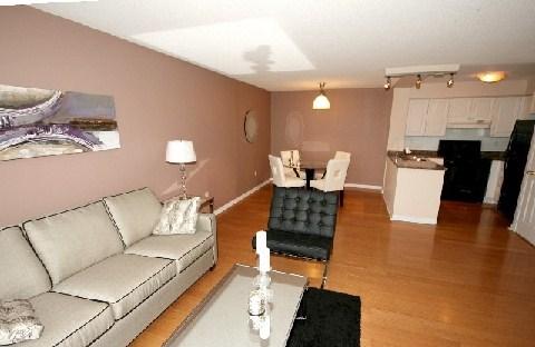 1107 - 109 Front St E, Condo with 1 bedrooms, 1 bathrooms and 1 parking in Toronto ON | Image 2