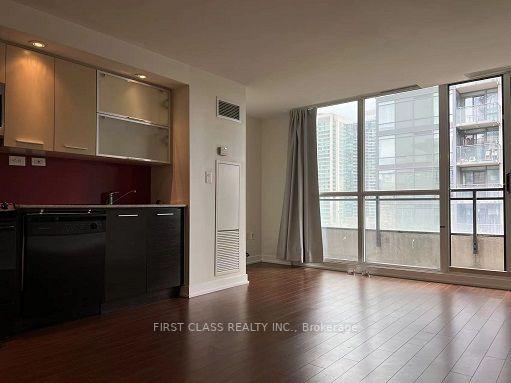 716 - 8 Telegram Mews, Condo with 0 bedrooms, 1 bathrooms and 0 parking in Toronto ON | Image 8