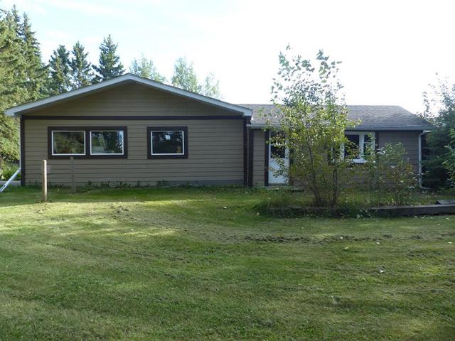 40 Benoit Street, House detached with 3 bedrooms, 1 bathrooms and 4 parking in McLennan AB | Image 16