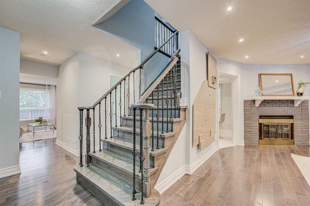 3608 Cherrington Cres, House detached with 3 bedrooms, 4 bathrooms and 6 parking in Mississauga ON | Image 36