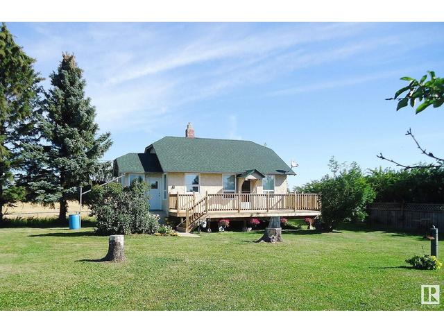 20580 Twp Rd 544, House detached with 4 bedrooms, 1 bathrooms and 6 parking in Strathcona County AB | Card Image