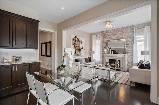 45 Kylemount Crt, House detached with 4 bedrooms, 4 bathrooms and 6 parking in Vaughan ON | Image 8