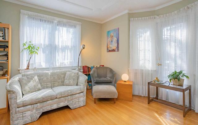 79 Cleveland St, House semidetached with 3 bedrooms, 1 bathrooms and 1 parking in Toronto ON | Image 14