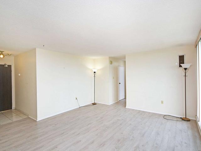 805 - 4 Kings Cross Rd, Condo with 1 bedrooms, 1 bathrooms and 1 parking in Brampton ON | Image 4