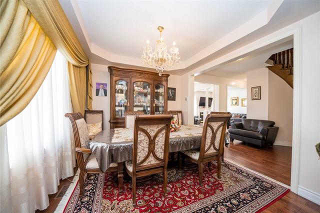 17 Sirius Cres, House detached with 5 bedrooms, 4 bathrooms and 5 parking in Toronto ON | Image 38