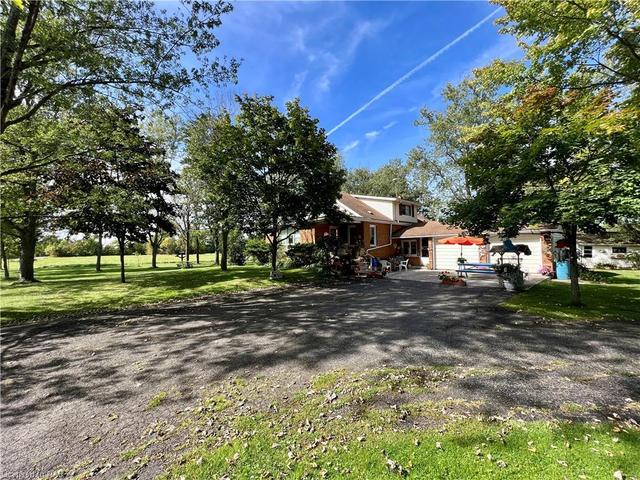 8845 Lyons Creek Rd Road, House detached with 4 bedrooms, 2 bathrooms and 30 parking in Niagara Falls ON | Image 34