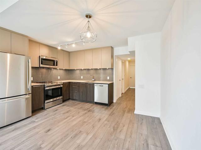 th30 - 10 Brin Dr, Townhouse with 3 bedrooms, 2 bathrooms and 1 parking in Toronto ON | Image 7
