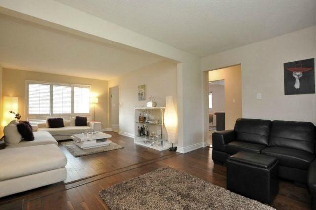 4 Lund St, House detached with 3 bedrooms, 3 bathrooms and 4 parking in Vaughan ON | Image 3