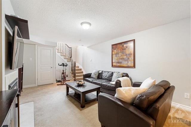 424 Sultan Street, Townhouse with 3 bedrooms, 4 bathrooms and 3 parking in Ottawa ON | Image 24