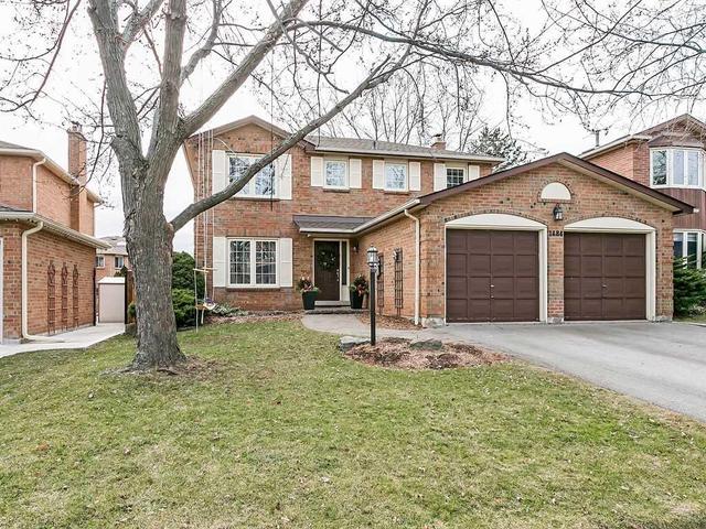 1484 Princeton Cres, House detached with 3 bedrooms, 3 bathrooms and 2 parking in Oakville ON | Image 1