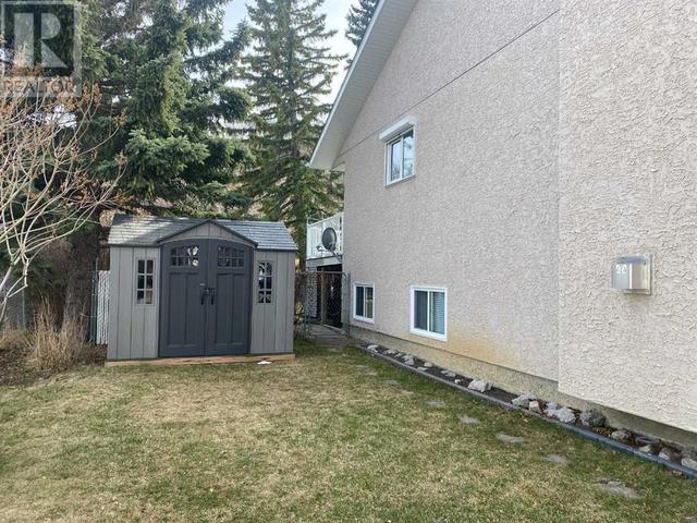 570 Kettles Street, House detached with 5 bedrooms, 3 bathrooms and 4 parking in Pincher Creek AB | Image 49