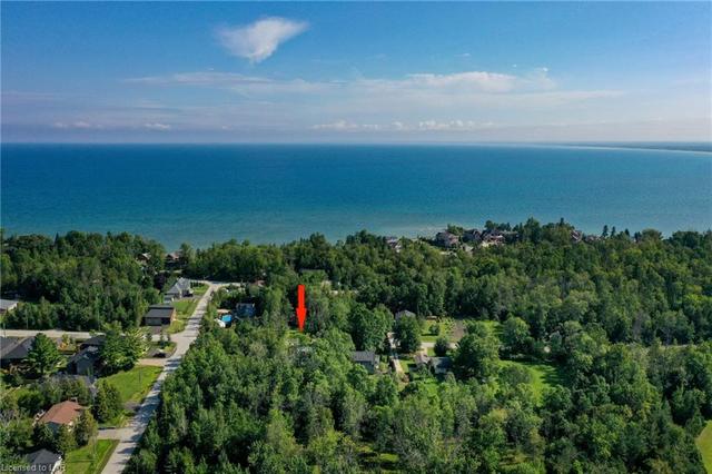 29 Betty Boulevard, House detached with 6 bedrooms, 2 bathrooms and 8 parking in Wasaga Beach ON | Image 35