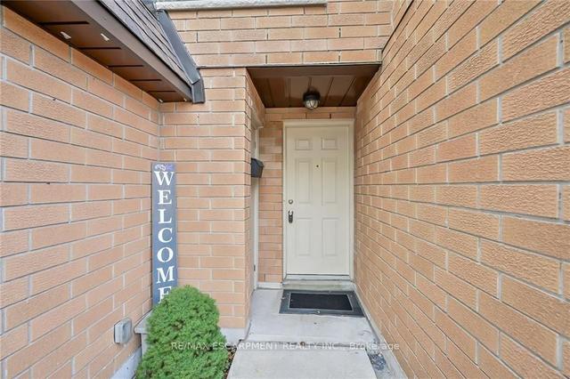 p3 - 444 Stone Church Rd W, Townhouse with 3 bedrooms, 2 bathrooms and 2 parking in Hamilton ON | Image 12