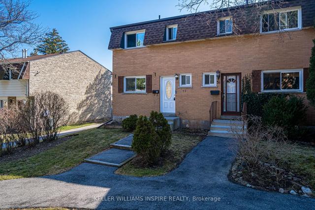 32 - 1440 Garth St, Townhouse with 3 bedrooms, 2 bathrooms and 1 parking in Hamilton ON | Image 1