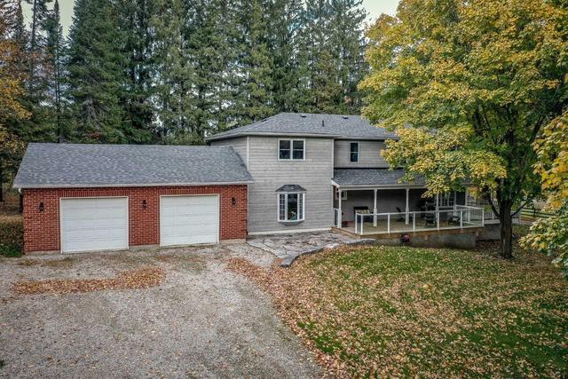 566236 7 A Sideroad, House detached with 3 bedrooms, 2 bathrooms and 4 parking in Grey Highlands ON | Image 1