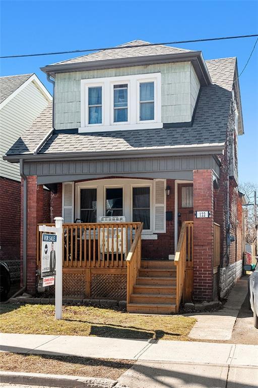 122 Province Street S, House detached with 3 bedrooms, 1 bathrooms and 1 parking in Hamilton ON | Image 1