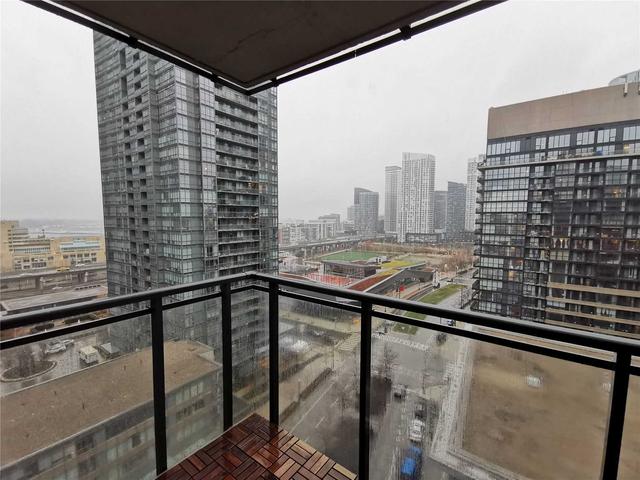 1518 - 4k Spadina Ave, Condo with 2 bedrooms, 2 bathrooms and 1 parking in Toronto ON | Image 9