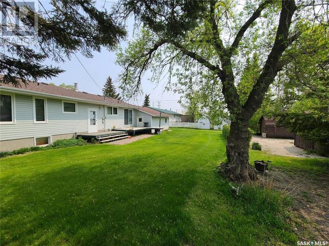 104 Alexander Street, House detached with 4 bedrooms, 2 bathrooms and null parking in Wawota SK | Image 10