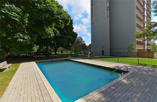 301 - 2301 Derry Rd W, Condo with 2 bedrooms, 1 bathrooms and 1 parking in Mississauga ON | Image 16