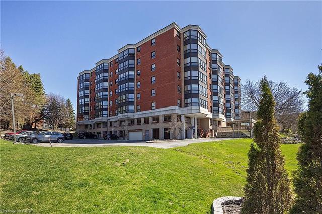 710 - 675 Davis Drive, House attached with 2 bedrooms, 2 bathrooms and 1 parking in Kingston ON | Image 41