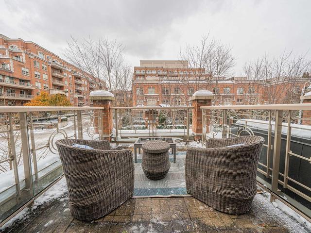 Th10 - 21 Burkebrook Pl, Townhouse with 3 bedrooms, 3 bathrooms and 2 parking in Toronto ON | Image 14