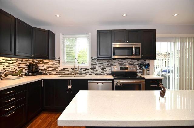 44 Hudson Cres, House semidetached with 3 bedrooms, 2 bathrooms and 4 parking in Bradford West Gwillimbury ON | Image 4