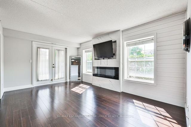 113 - 2035 Appleby Line, Condo with 2 bedrooms, 2 bathrooms and 1 parking in Burlington ON | Image 7