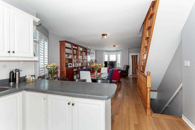 1187 Dovercourt Rd, House detached with 4 bedrooms, 2 bathrooms and 2 parking in Toronto ON | Image 11