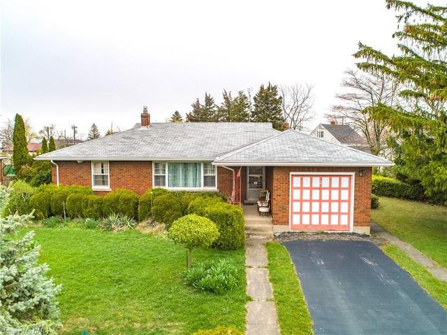 2 Foley Crescent, House detached with 3 bedrooms, 1 bathrooms and 2 parking in Thorold ON | Image 7