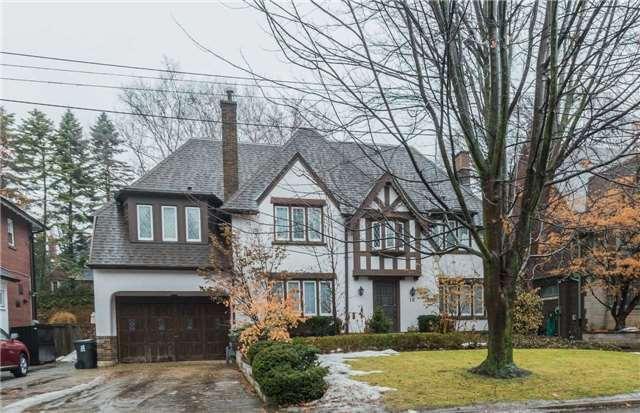 16 Elderwood Dr, House detached with 5 bedrooms, 4 bathrooms and 3 parking in Toronto ON | Image 1
