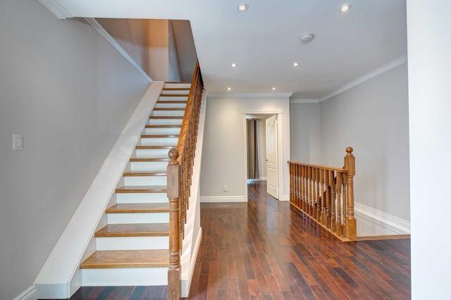 61 Leuty Ave, House semidetached with 3 bedrooms, 3 bathrooms and 1 parking in Toronto ON | Image 6