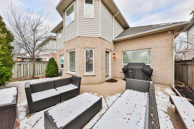 2280 Ridgeview Crt, House detached with 3 bedrooms, 4 bathrooms and 4 parking in Burlington ON | Image 28