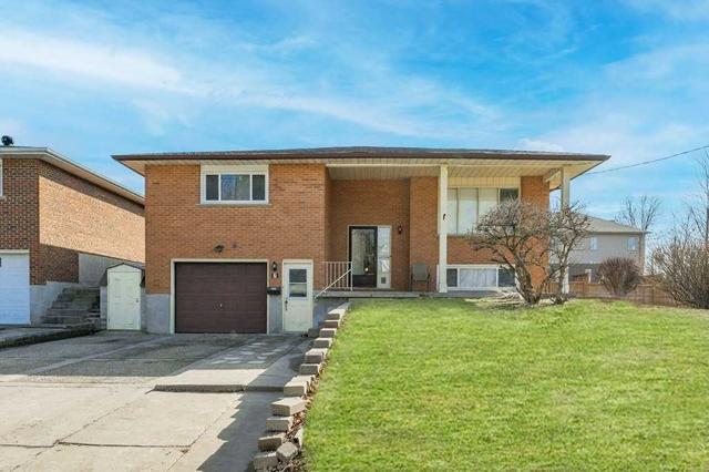 7 Amherst Dr, House detached with 4 bedrooms, 3 bathrooms and 5 parking in Kitchener ON | Image 1