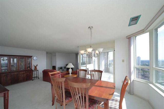 2409 - 400 Webb Dr, Condo with 2 bedrooms, 2 bathrooms and 2 parking in Mississauga ON | Image 2