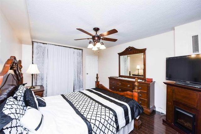 1506 - 4 Kings Cross Rd W, Condo with 2 bedrooms, 1 bathrooms and 1 parking in Brampton ON | Image 12