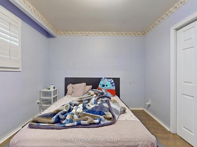 161 Ardwick Blvd, House semidetached with 3 bedrooms, 2 bathrooms and 3 parking in Toronto ON | Image 10