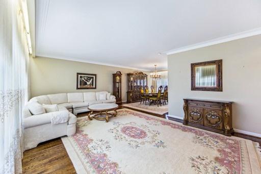 85 Stonedene Blvd, House detached with 3 bedrooms, 3 bathrooms and 6 parking in Toronto ON | Image 3