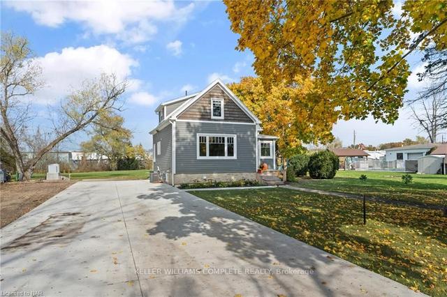 14 Brick St, House detached with 2 bedrooms, 1 bathrooms and 8 parking in Thorold ON | Image 9