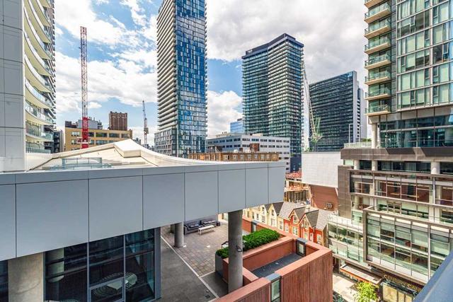 922 - 295 Adelaide St W, Condo with 1 bedrooms, 1 bathrooms and 1 parking in Toronto ON | Image 14