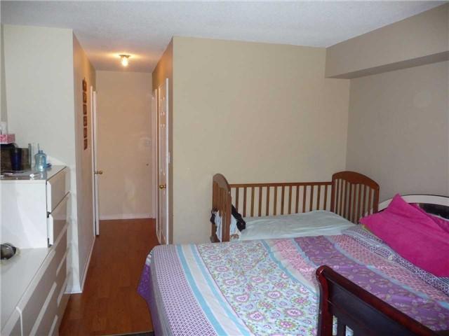 1001 Cedarglen Gate, Condo with 2 bedrooms, 2 bathrooms and 1 parking in Mississauga ON | Image 7